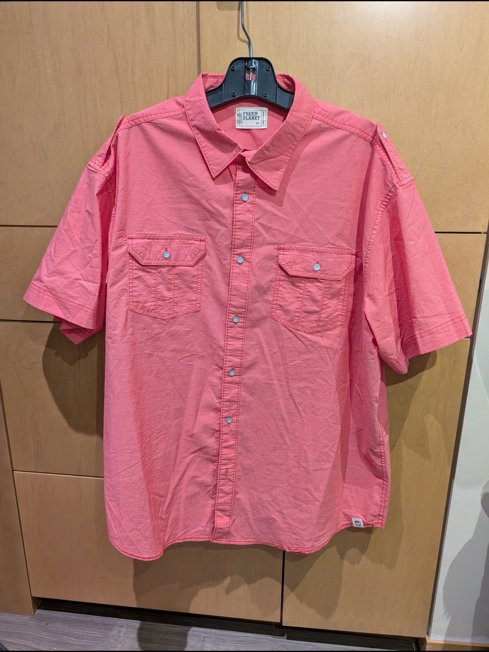 Free Planet Men's Short-Sleeve Button-Down Shirt in Coral